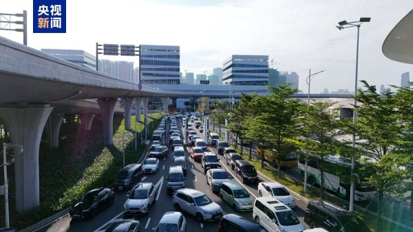 嘉正网  首次突破2.7万辆次 港珠澳大桥单日车流量创新高